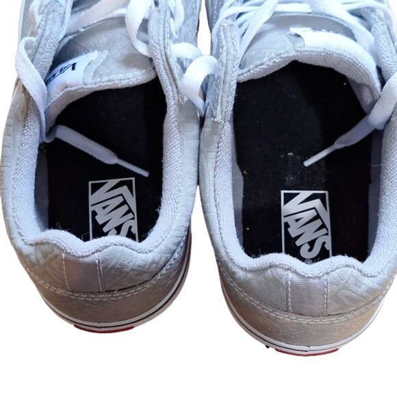 Vans Seldan - Picture 8 of 10